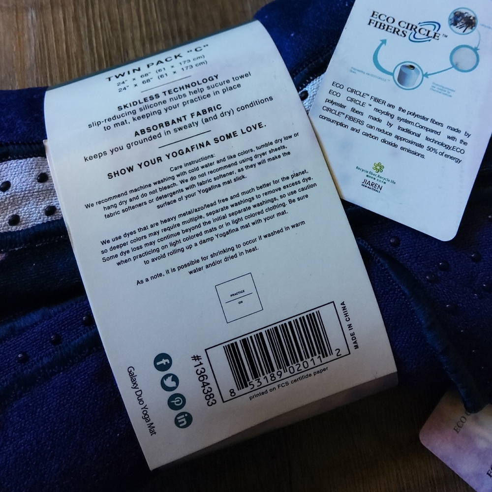 YOGAFINA 2-pack Skidless Yoga Mat Towels NWT - Picture 7 of 7